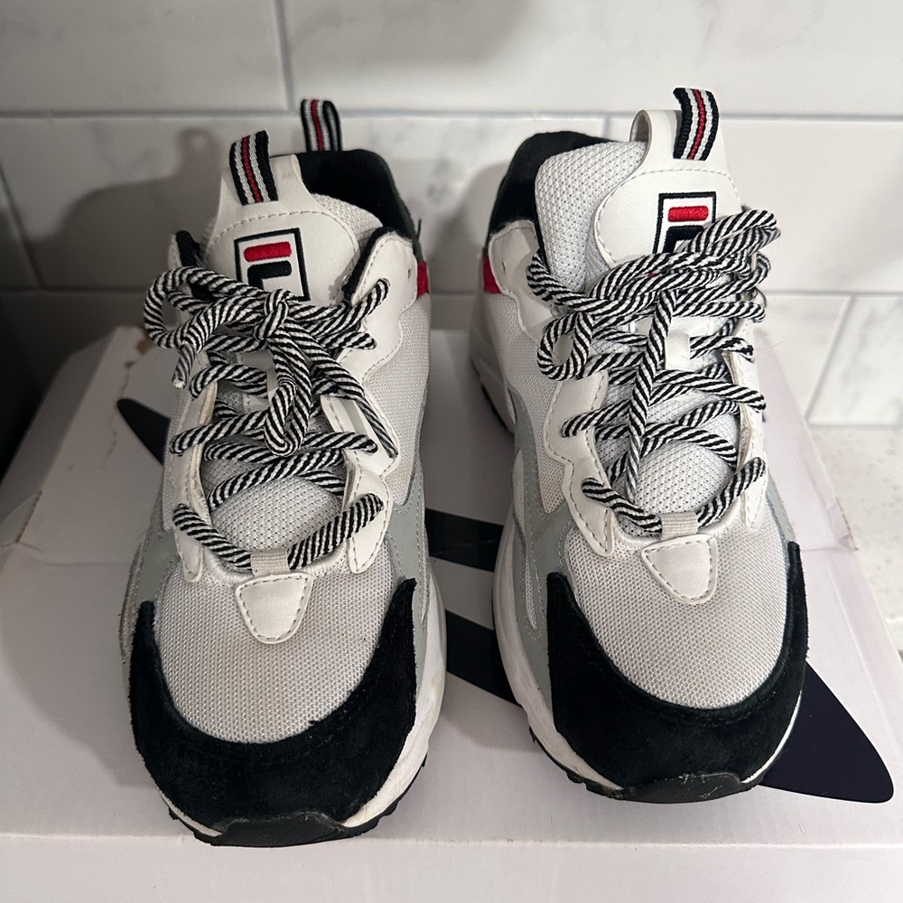 Fila Women's Sneakers in White and Black with Red Accents